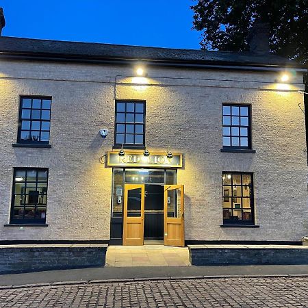 The Red Lion, Stretham 호텔 외부 사진